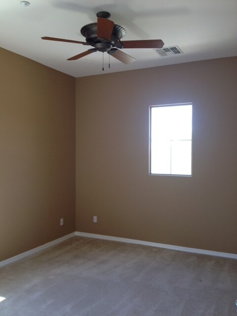 Building Photo - 27701 N Higuera Dr