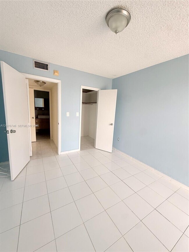Building Photo - 17560 Atlantic Blvd