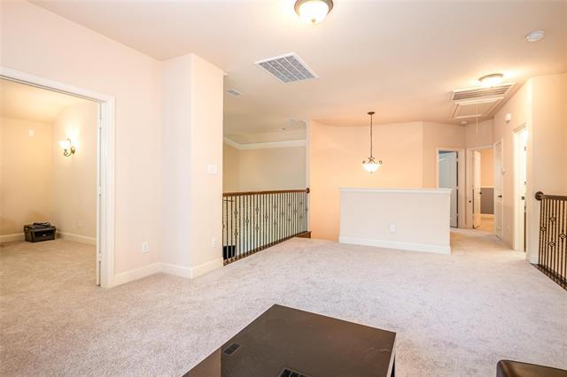 Building Photo - 8436 Town Walk Dr