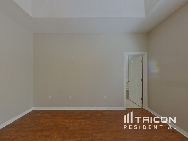 Building Photo - 33246 Irongate Dr