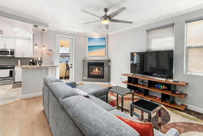 Building Photo - Your Furnished Coastal Escape Awaits!