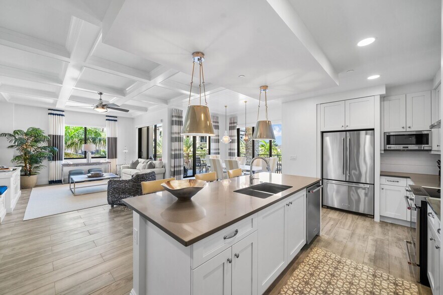 Building Photo - 1035 3rd Ave S