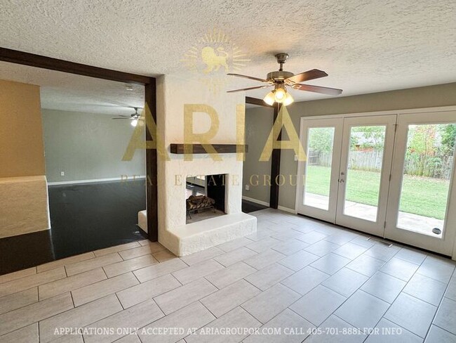 Building Photo - BEAUTIFUL 4 bed/2.5 bath Single Family Hom...