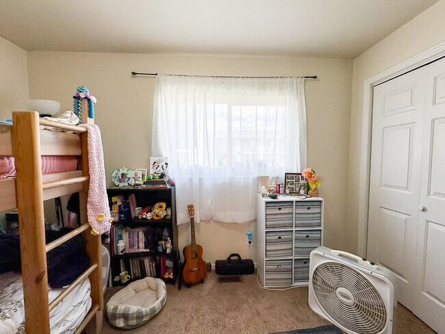 Building Photo - 515 N 200 E