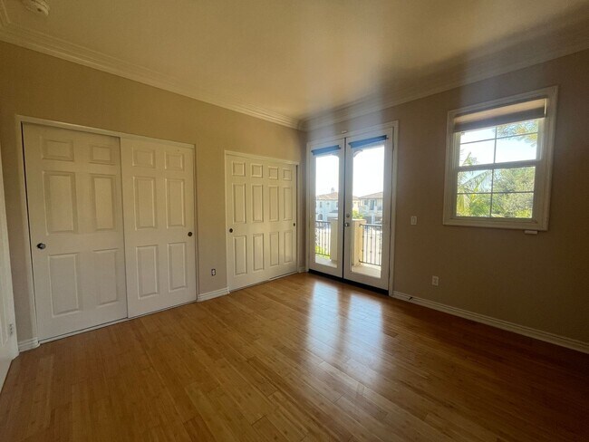 Building Photo - Elegant 5-Bedroom Carmel Valley Home with ...