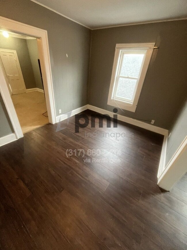 Building Photo - 213 1/2 S Madison Ave