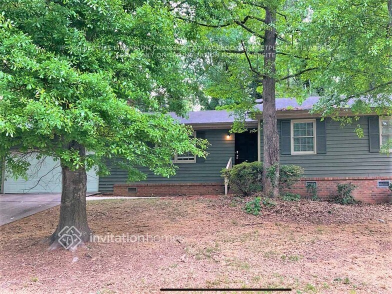 Primary Photo - 700 Greenview Ave SE