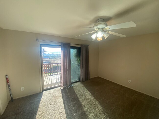 Building Photo - 2565 Everett Dr