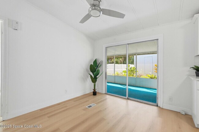 Building Photo - 264 Seabreeze Dr