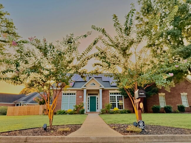 Primary Photo - 201 Andrews Branch
