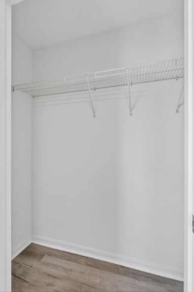 Building Photo - 916 23rd St E