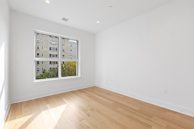Building Photo - 6025 JFK Blvd E