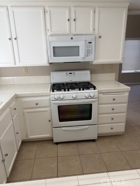 Building Photo - 40198 Tanager Cir