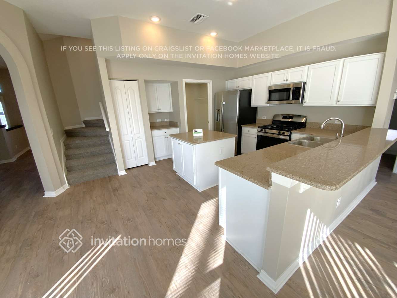 Building Photo - 1544 Daylily Dr