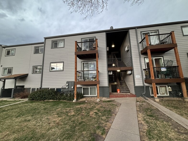 Building Photo - 16259 W 10th Ave