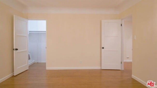 Building Photo - 1435 Ridgeley Dr