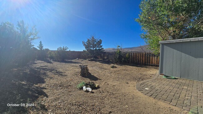Building Photo - Spacious Two Story Townhome on Golf Course