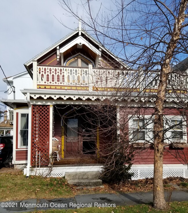 Building Photo - 107 Asbury Ave