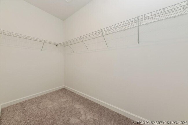 Building Photo - 4547 Hollister Ave