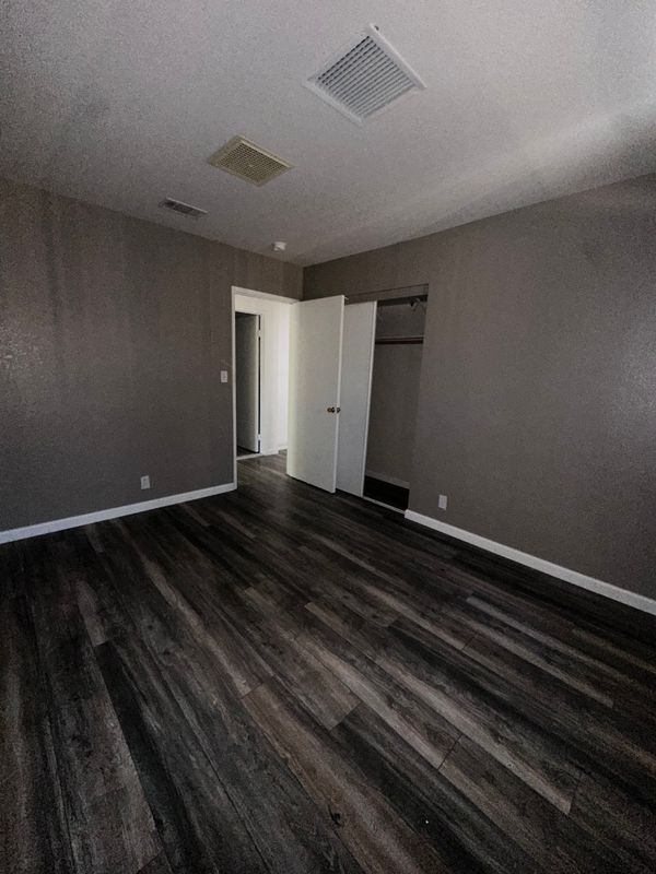 Building Photo - 43770 Santa Rosa Cir