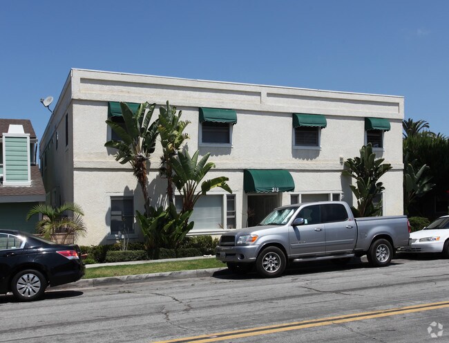 Building Photo - 313-317 11th St