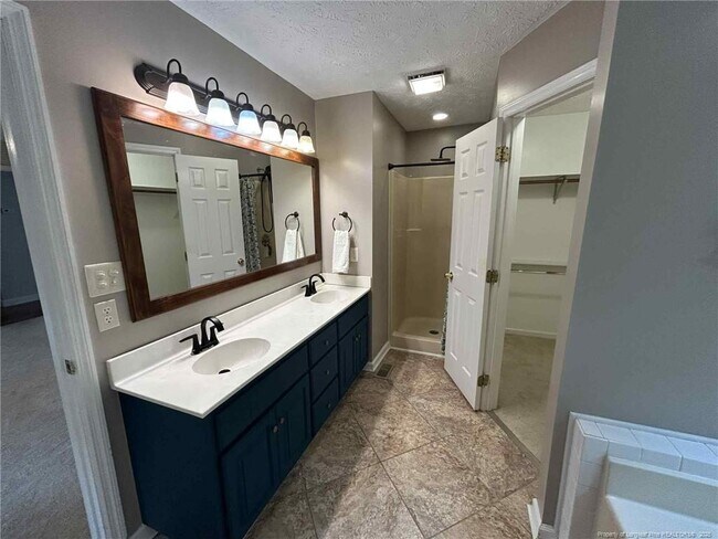 Building Photo - 6116 Garden Ct