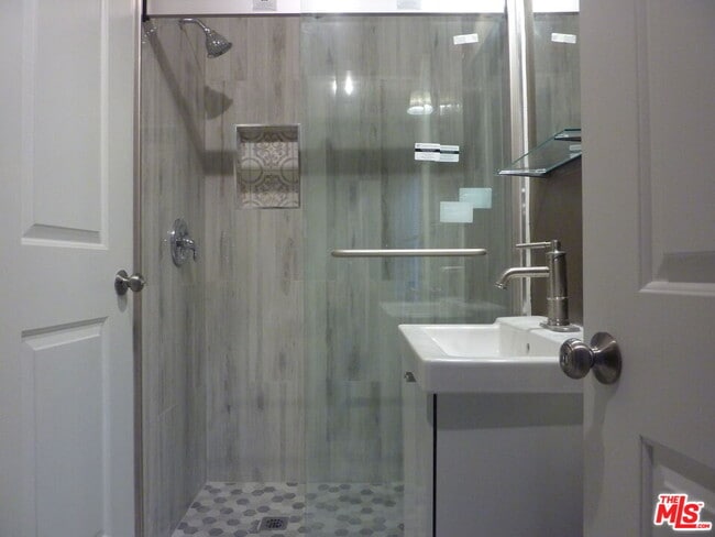 Building Photo - 375 N Avenue 52