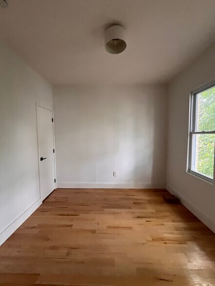Building Photo - 151 Williams Ave