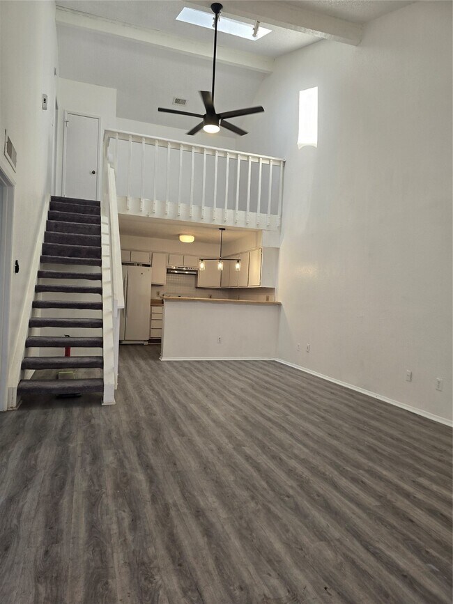 Building Photo - 6347 Cattails Ln