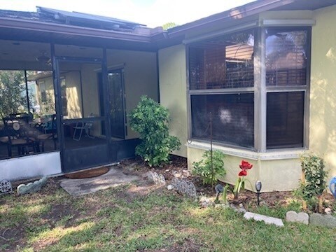 Building Photo - 1565 Glentry Ln