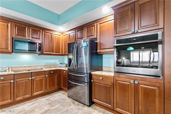 Building Photo - 14300 Riva Del Lago Dr