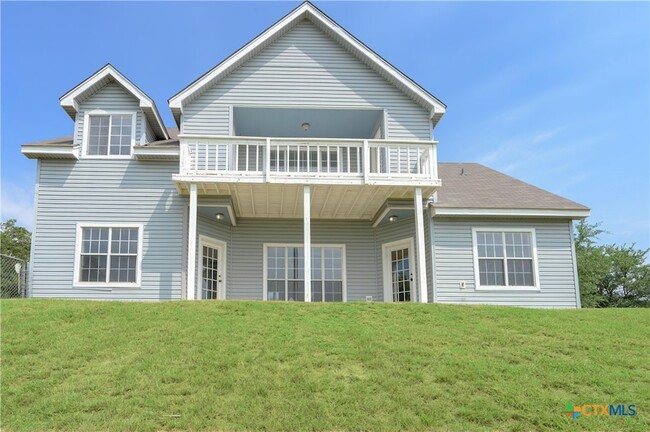 Building Photo - 1810 Mesa Oaks Cir