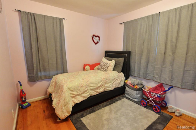 Bedroom 2 - 1930 Clifton Ave