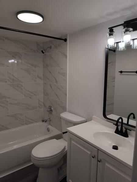 Building Photo - 2.0 bedroom in Lauderdale Lakes Florida 33311