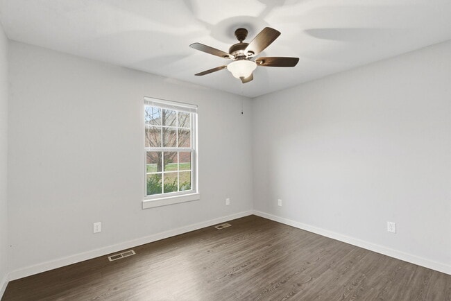 Building Photo - 5910 N 23rd St