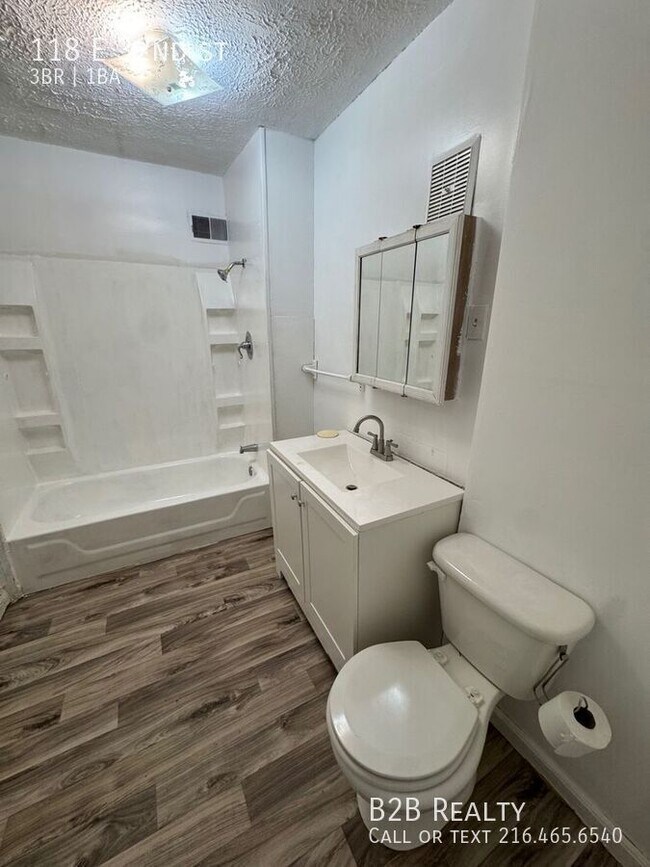 Building Photo - 118 E 32nd St