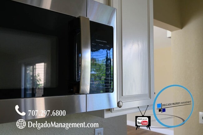 Building Photo - Newly remodeled Glen Cove 4BD single level home