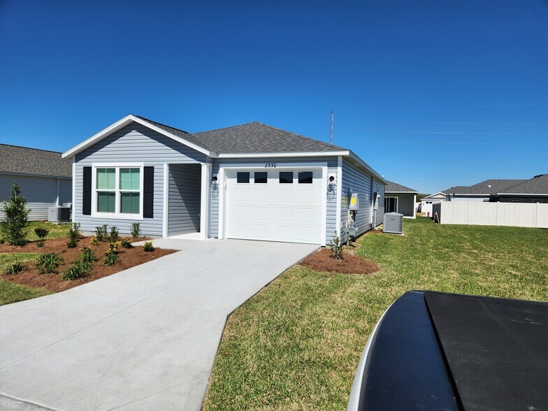 Building Photo - 2330 Hobkirk Loop