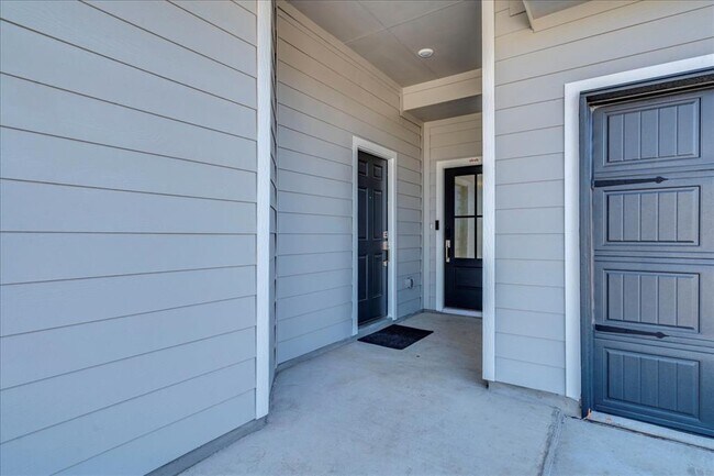 Building Photo - 238 Dreyer