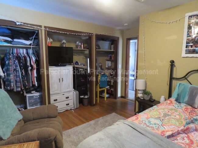 Building Photo - 1416 13th St S