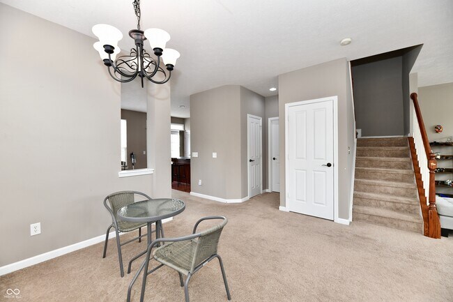 Building Photo - 1135 Cavendish Dr