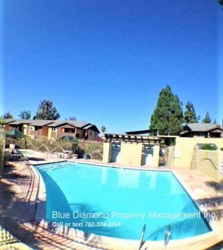 Building Photo - 525 Calle Montecito