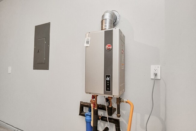 Building Photo - 16690 Sterling Clf St