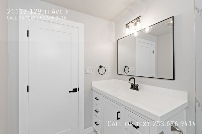 Building Photo - 21117 129th Ave E