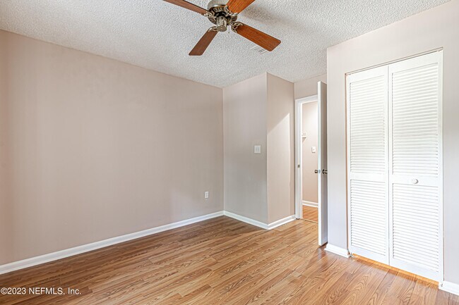 Building Photo - 1604 Arcadia Dr