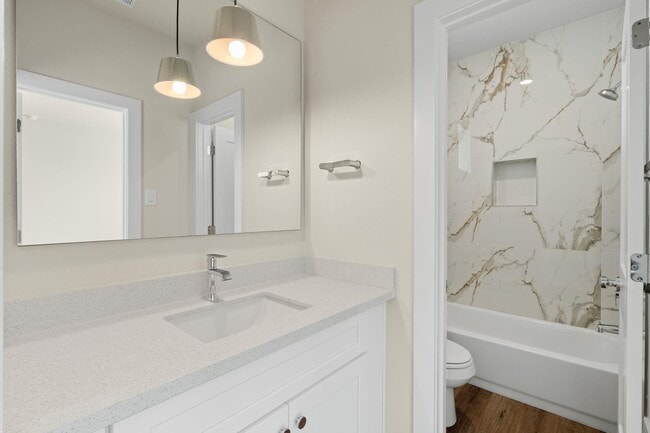 Building Photo - 5622 Bertellis Ln