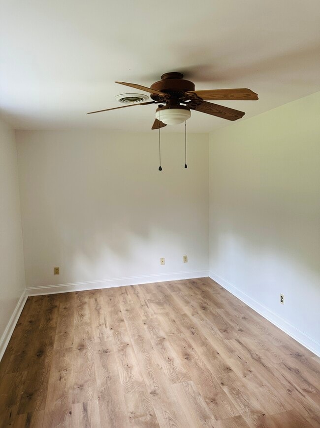 Building Photo - 8442 Wheeling Rd