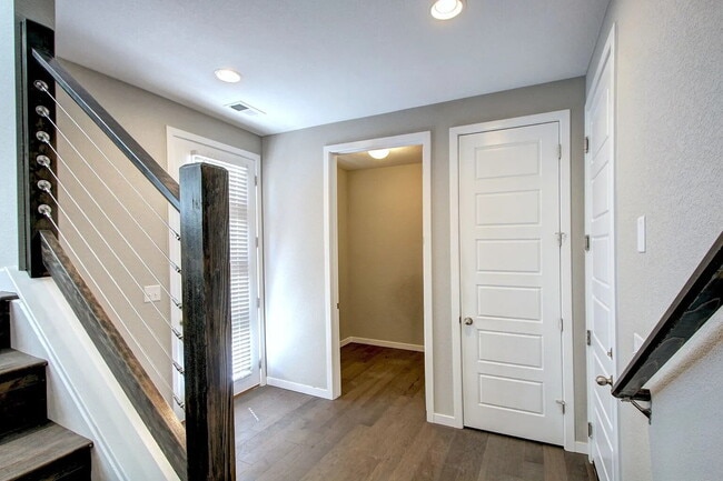 Building Photo - "Charming 2-Bedroom Retreat with 2 Full Baths and Spacious 1793 sq ft Layout in Castle Rock!"