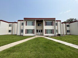 Building Photo - Cedar Ridge