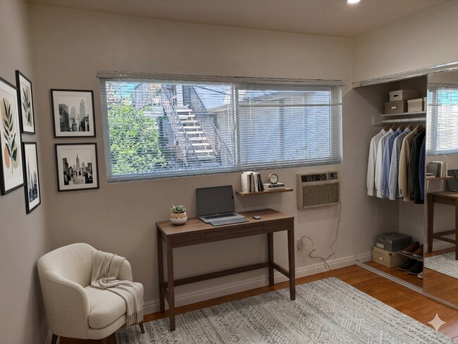 Building Photo - 1111 Tyler St